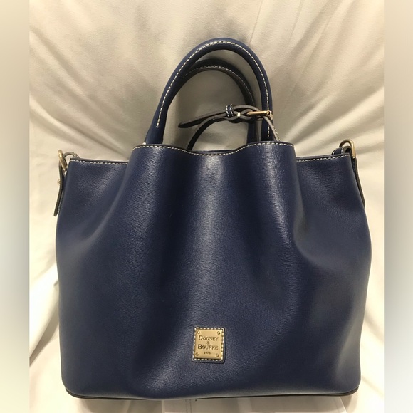 NWOT Dooney & Bourke Marine Blue Saffiano Leather Large Barlow with strap - Picture 1 of 12